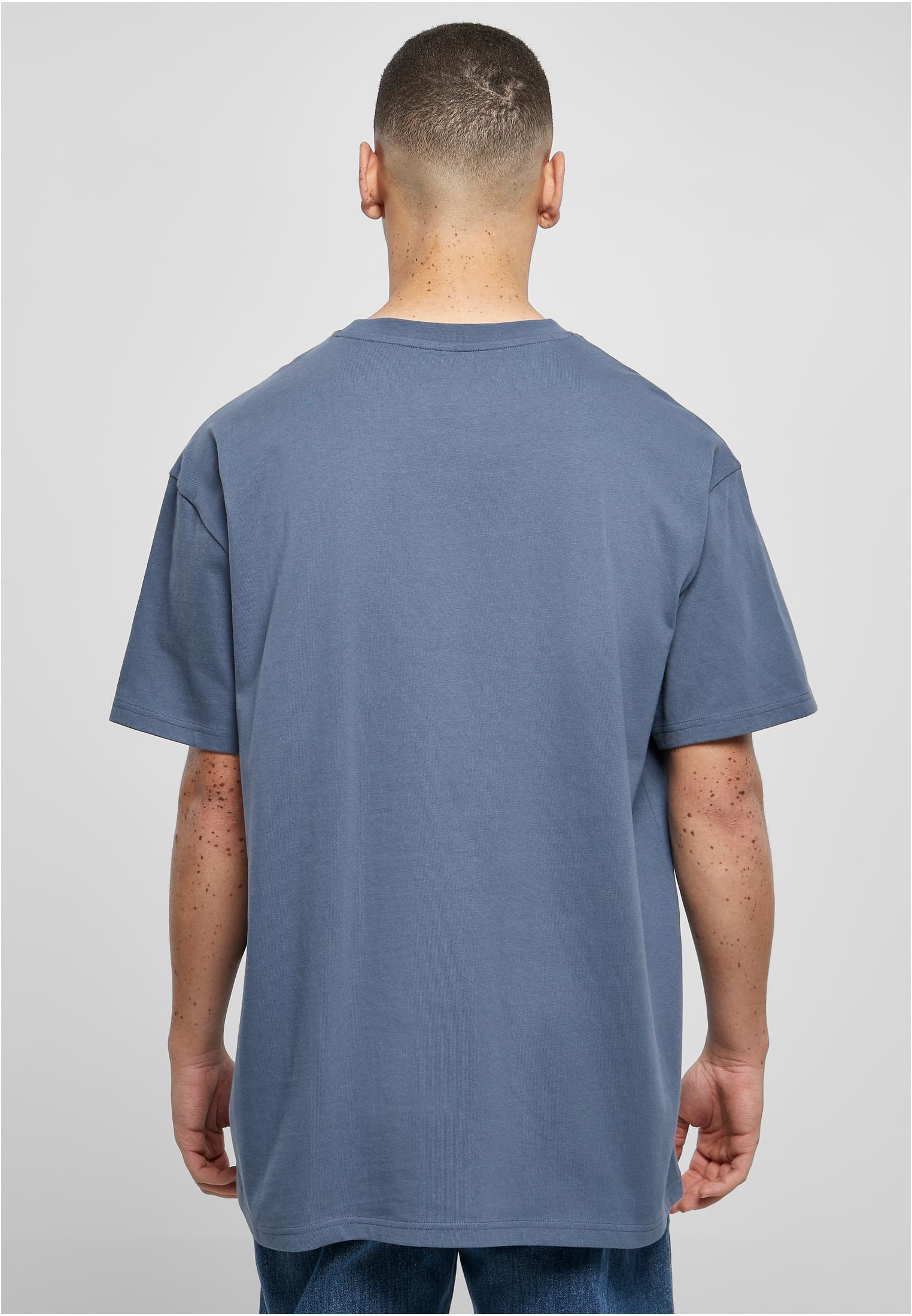 Build Your Brand Heavy Oversized T-Shirt – Vintage Blue – on model 3