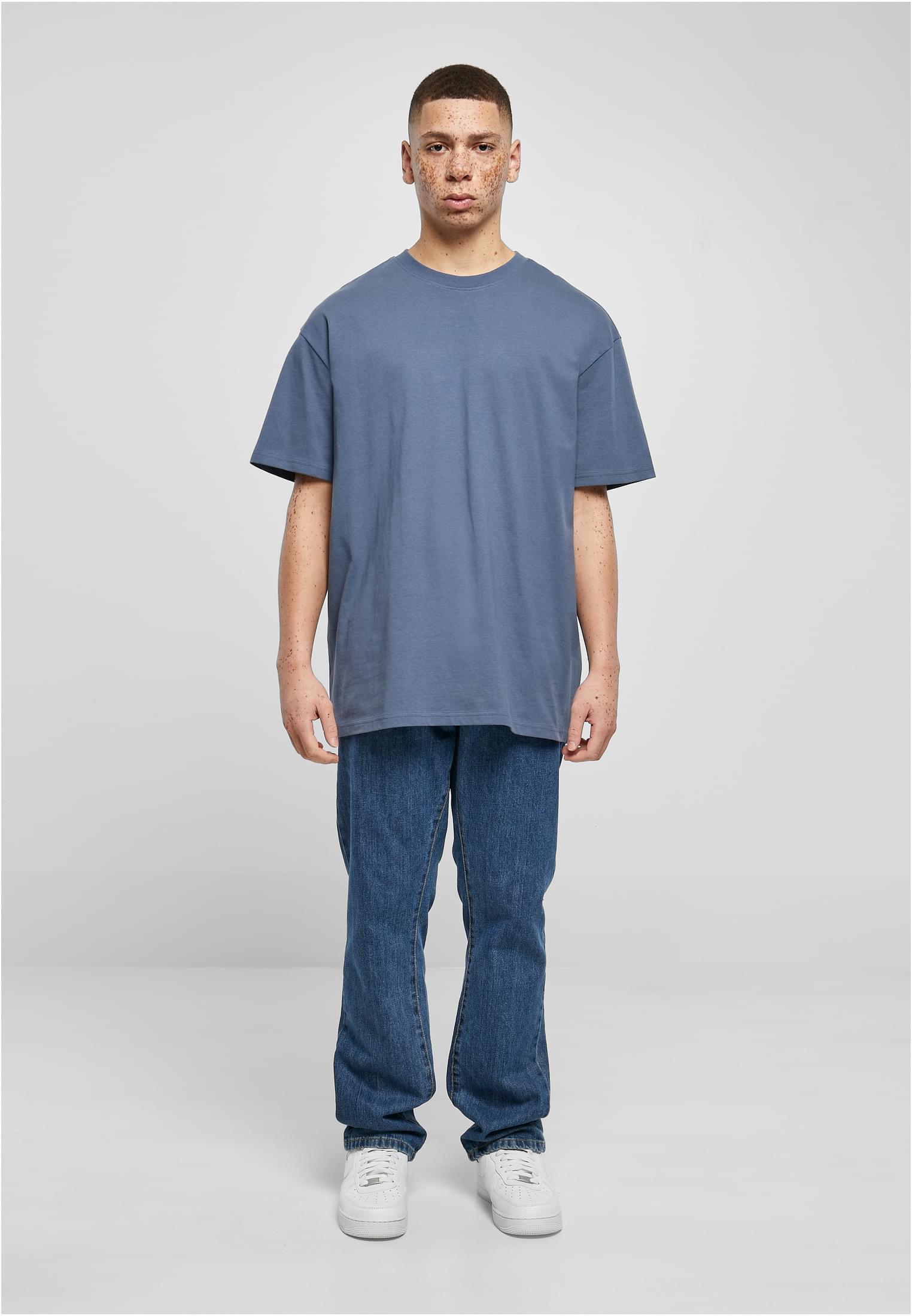 Build Your Brand Heavy Oversized T-Shirt – Vintage Blue – on model 5